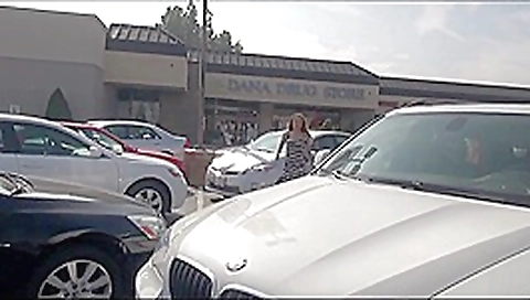 She Doesn T Have Enough Money For The Taxi She Doesn T Have Enough Money For The Taxi