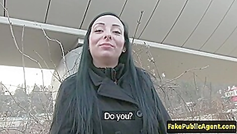 Czech babe cumswallows fake agents spunk