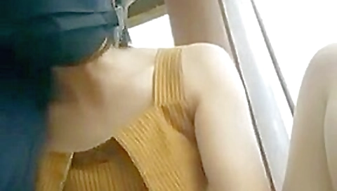 Chinese Couple Public Creampie Fuck While On The Phone