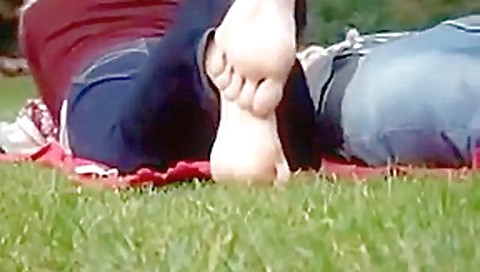 Candid Sexy Soles blonde in park Candid Sexy Soles blonde in park