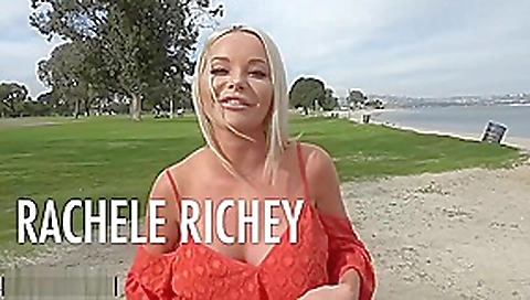 Rachele Richey loves to flash her giant titties in public!
