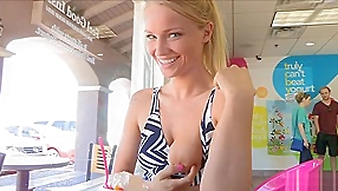 Sexy blonde on the public Sexy blonde on the public