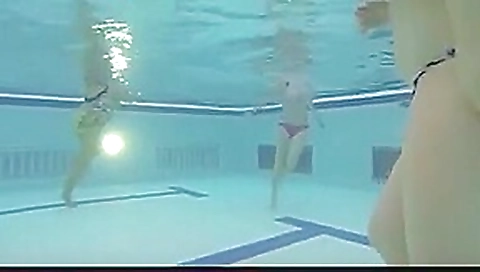 college girl gives handjob and blowjob in public pool