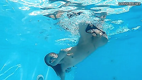 Hottest Petite Tightest Babe Underwater - Bonnie Dolce Hottest Petite Tightest Babe Underwater - Bonnie Dolce