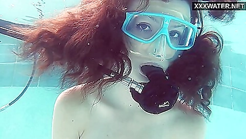 Emi Serene Masturbates Underwater In The Pool Emi Serene Masturbates Underwater In The Pool