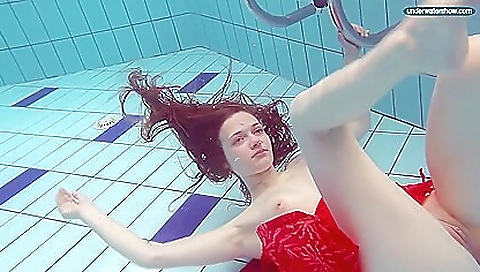 Libuse underwater babe naked body Libuse underwater babe naked body