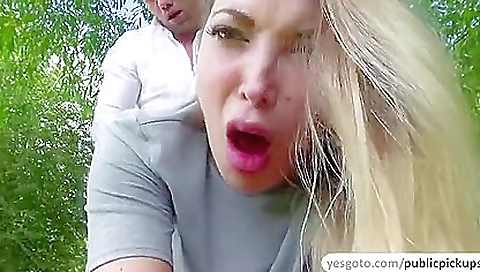 Tamara Grace In Sexy Babe Offers Blowjob For Extra Cash Tamara Grace In Sexy Babe Offers Blowjob For Extra Cash