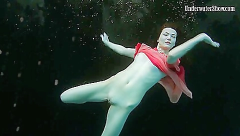 Astonishing Girls Swimming Astonishing Girls Swimming