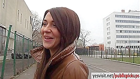 Eurobabe Alexis Brill payed for fucking