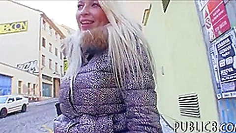 Amateur blonde Eurobabe pounded for a chunk of money